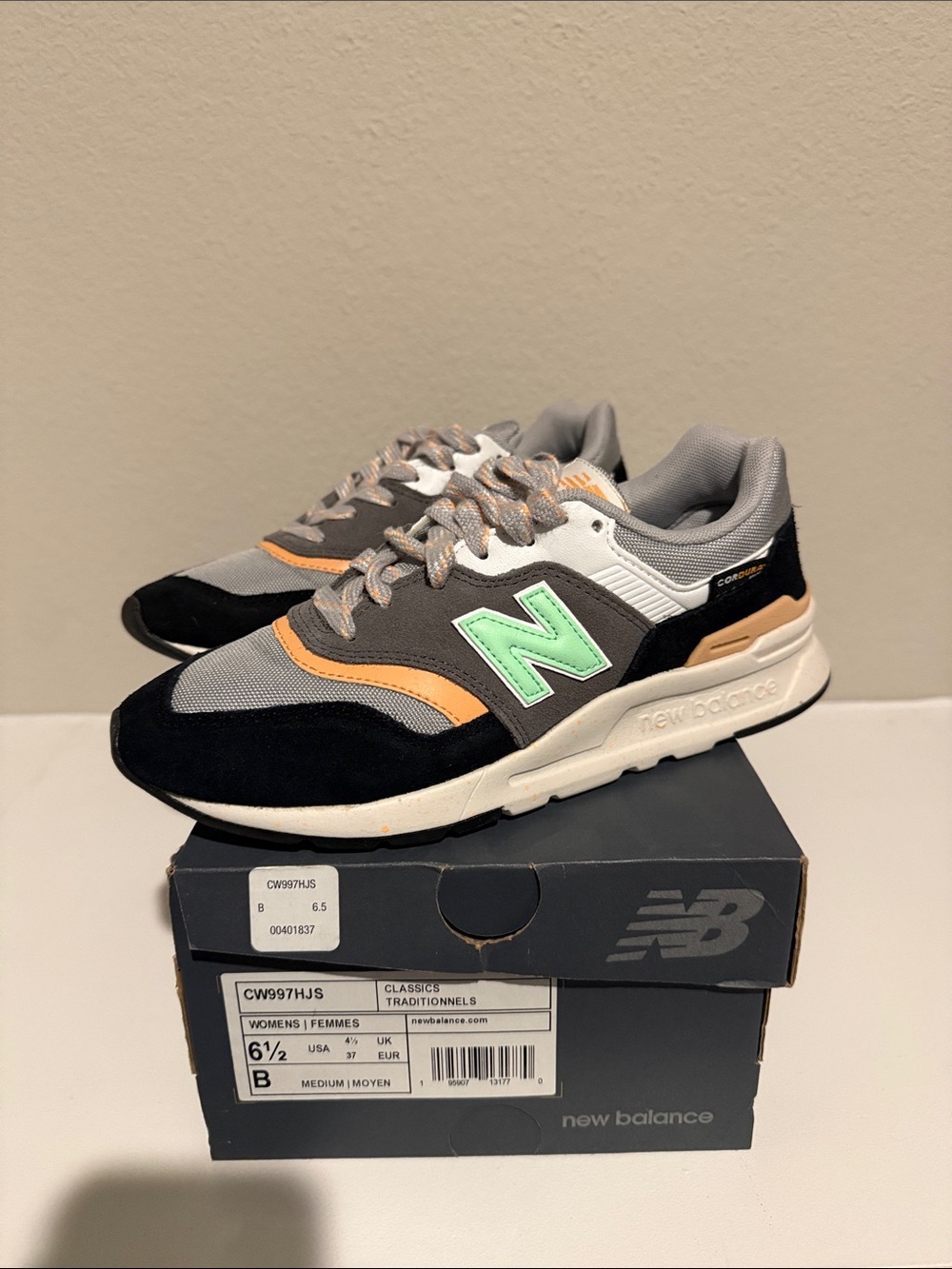 New Balance Women’s Black, Gray & Mint Sneakers with Peach Accents (worn twice)